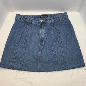 3/$30 My Sister’s Closet Girls Blue Denim Skirt